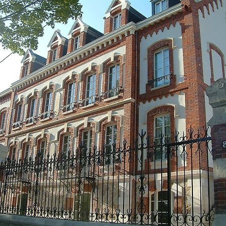 Hôtel La Villa Eugene Épernay Exterior foto